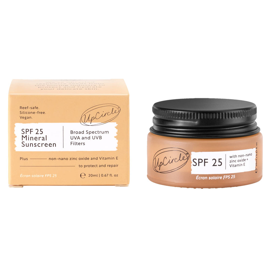 Sonnenschutz_UpCircle_Mineralische_Sonnencreme_SPF_25_im_nachf_llbaren_Glastiegel_mit_Non-Nano_Zinkoxid.
