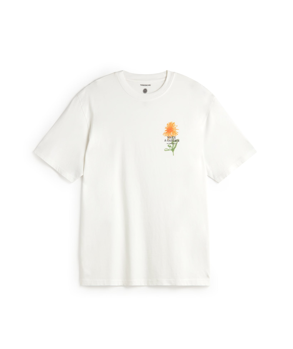 Bio-Baumwolle T-Shirt Herren, weißes Shirt Relaxed Fit, Camiseta Aaron, T-Shirt mit Blumen-Patch, nachhaltige Streetwear.