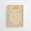 Eine Postkarte von Anna Cosma in warmem Beige mit elliptischem Typo-Design und englischen Affirmationen zur Winterzeit.