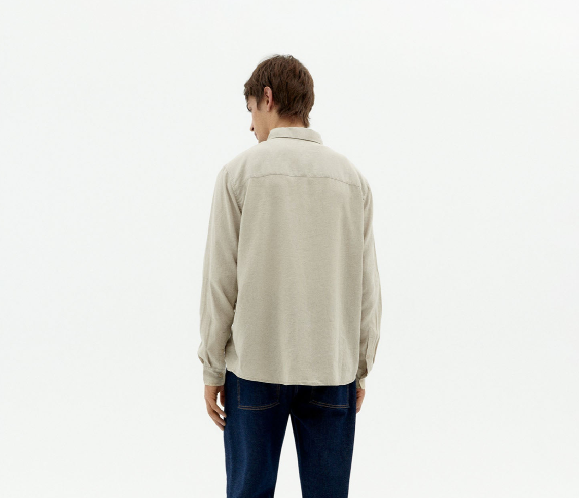 Hanfhemd Herren weiß, nachhaltiges Langarmhemd, Tencel Hemd leicht, Ant Shirt cruda, ökologische Herrenmode Sommer.