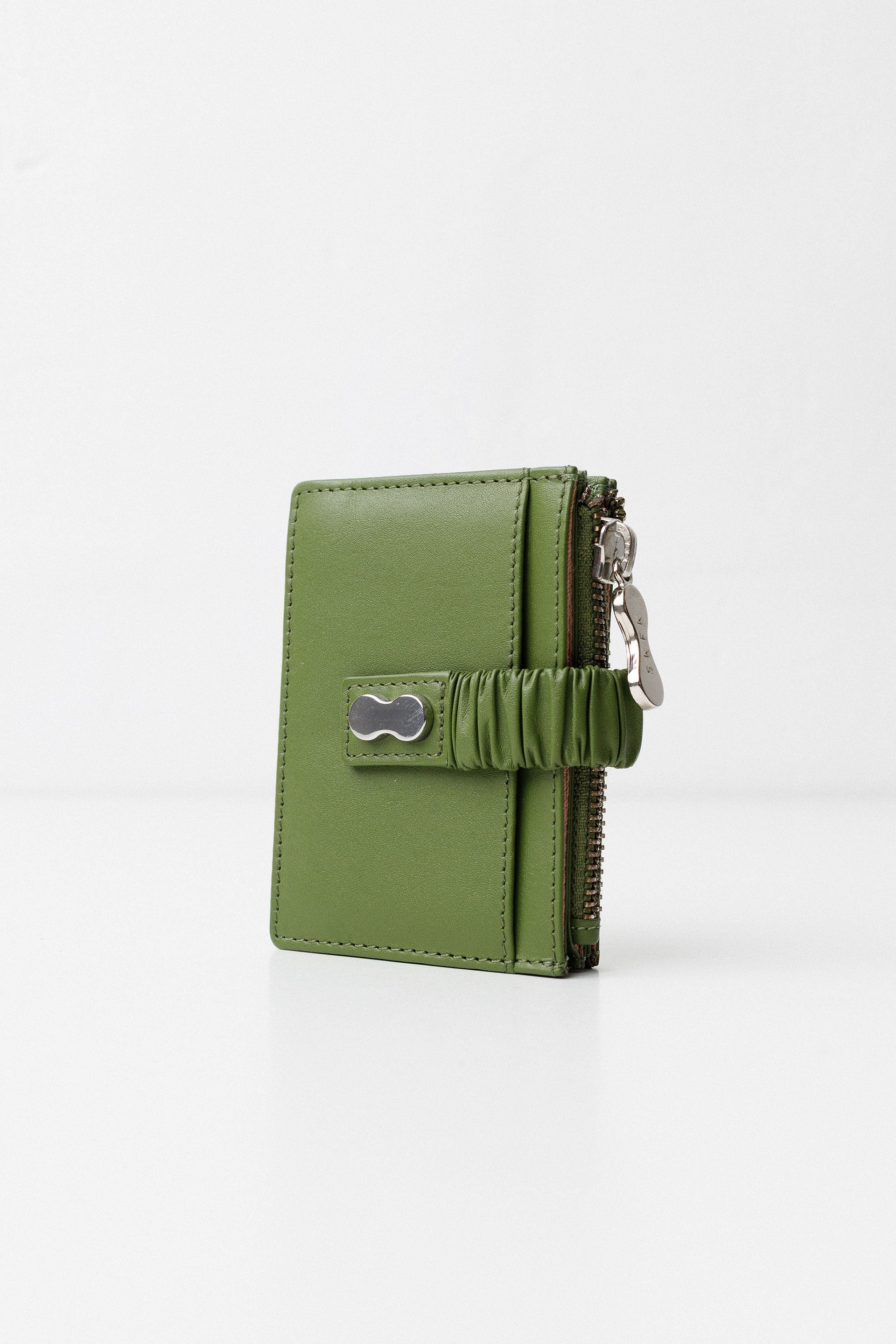 Leder-Geldbörse kompakt, TIVISSA Wallet, Portemonnaie Rindsleder, kleine Geldbörse mit Reißverschluss, nachhaltige Leder-Accessoires.