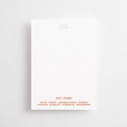 Postkarte „Trust the Timing of your Life“ im DIN-A6-Format mit einem sanften rot-rosa Farbverlauf, einer minimalistischen Schlangen-Illustration und dem Schriftzug vor hellem Hintergrund.