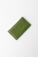 Rückansicht des RUPIT WALLET mit sichtbaren Kartenfächern und Reißverschluss.