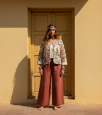 Wendbare gesteppte Patchwork Jacke aus Baumwolle Beige