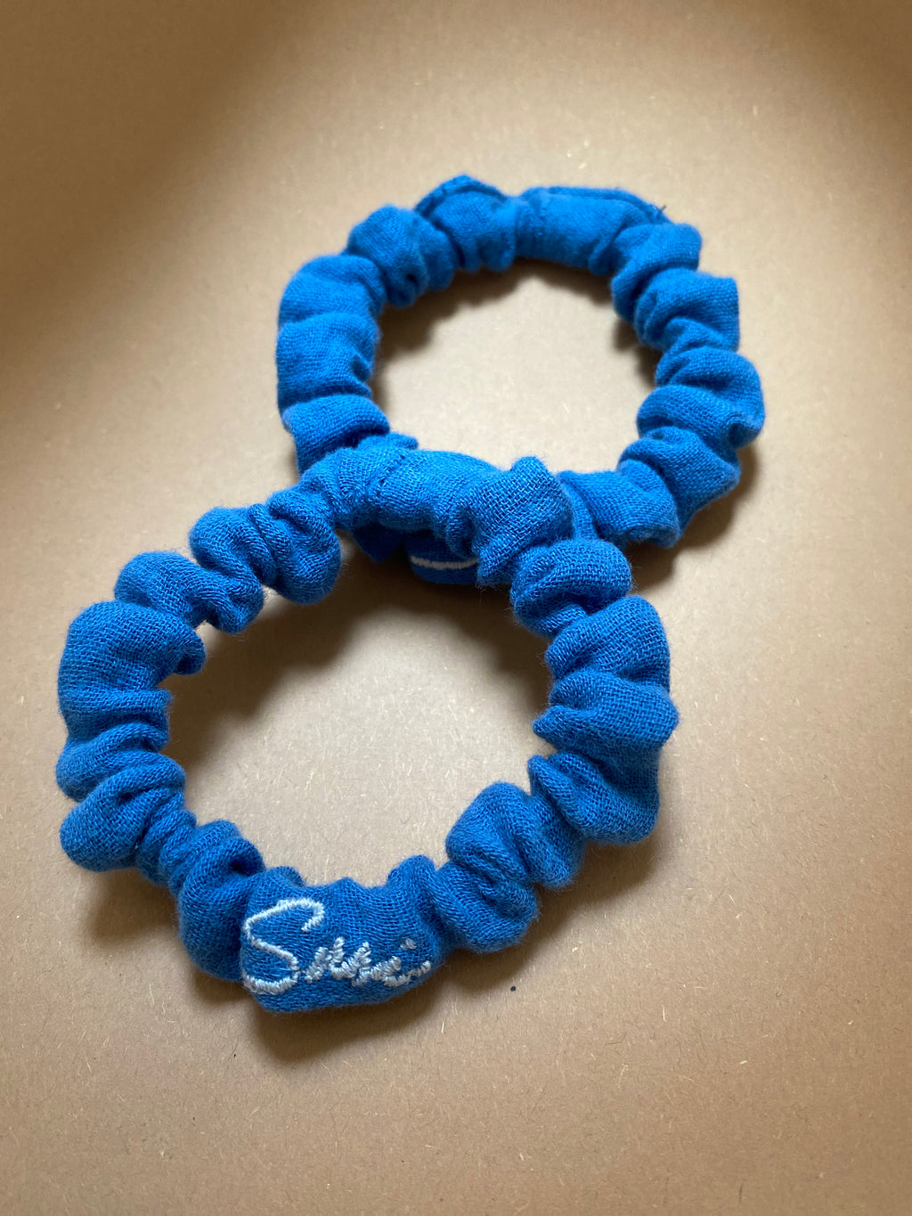 Sustainable Susi Hair Tie Ease Scrunchie aus GOTS Bio-Baumwolle in blau