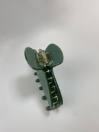 nachhaltige plastifreie Haarspange bio ohne plastik cellulose Haarklammer clawclip vegan grün salbei glossy qualität